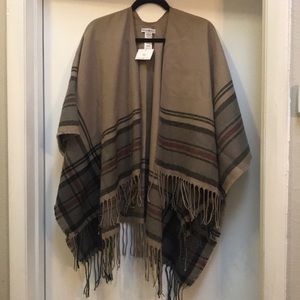 Mark & Hall Colorblock Shawl Wrap NWT tan red gray